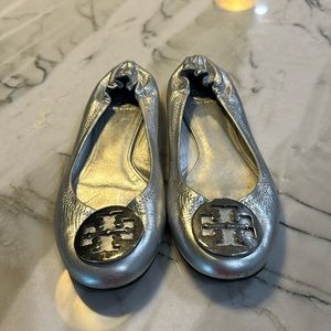 Tori Burch Silver metallic flats